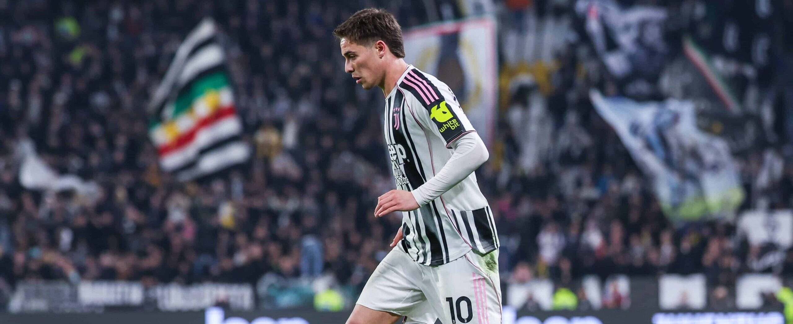 Kenan Yildiz in action for Juventus in 2025