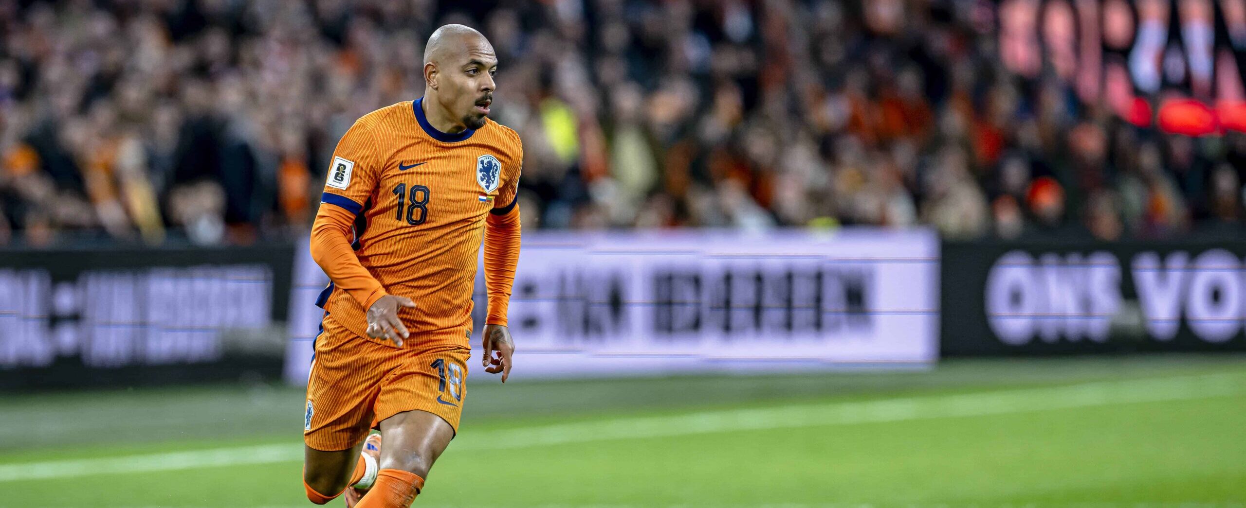 Donyell Malen in action for the Netherlands in 2025