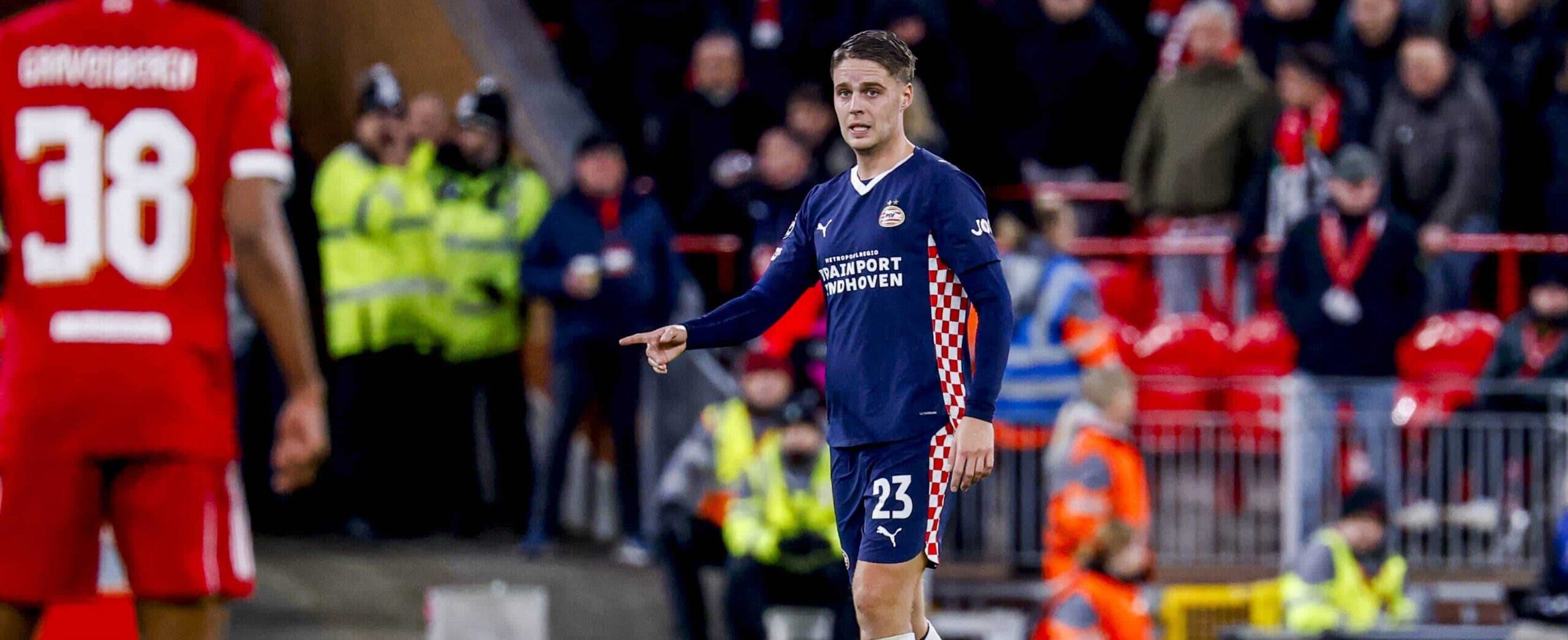 Joey Veerman in action for PSV in 2025 against Liverpool in the Champions League