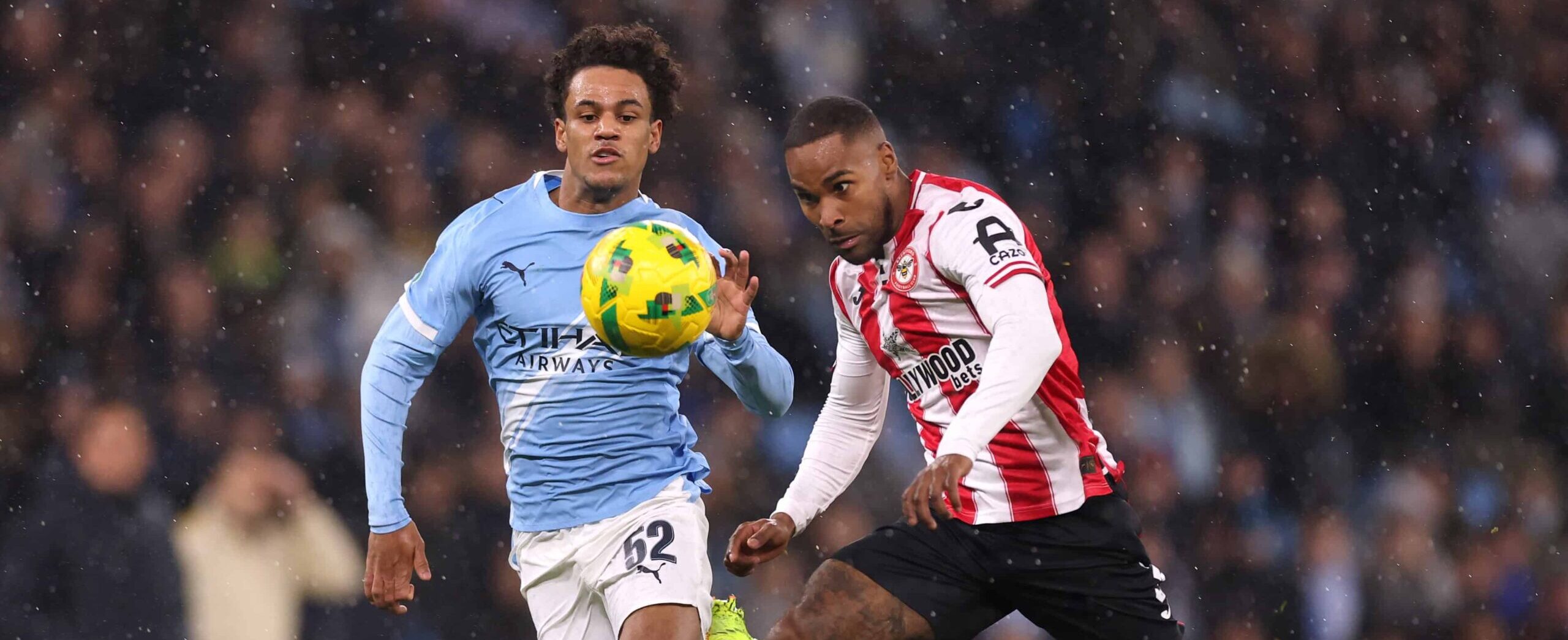 Oscar Bobb in action for Manchester City in 2025