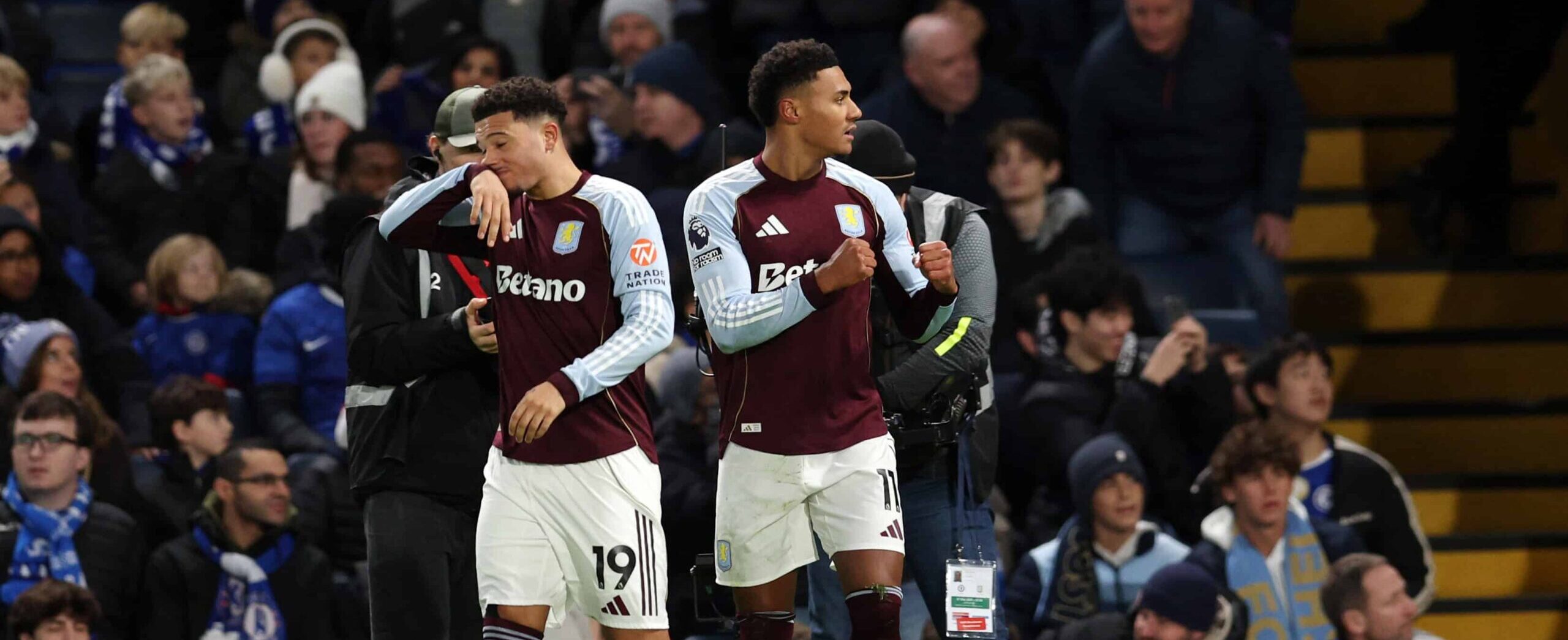 Ollie Watkins in action for Aston Villa against Chelsea in the Premier League 2025