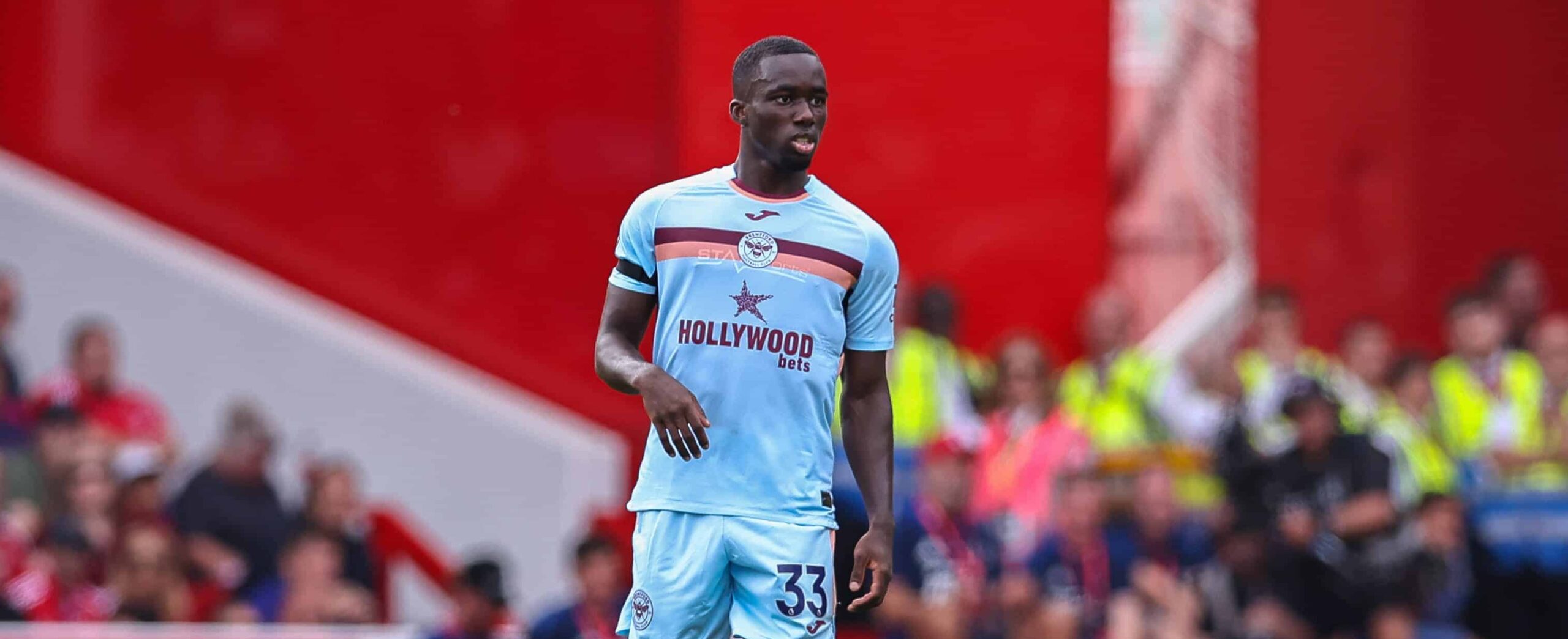 Michael Kayode in action for Brentford in 2025