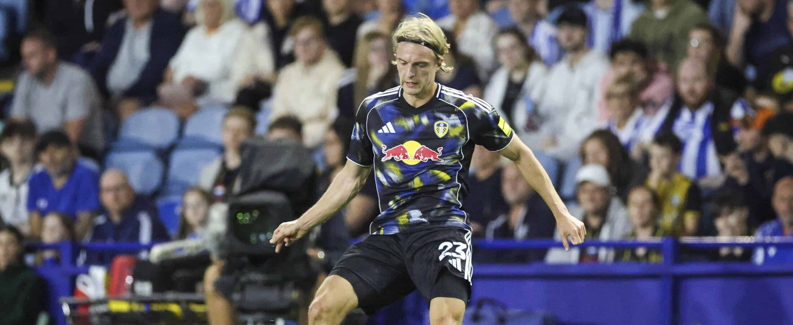 Sebastiaan Bornauw in action for Leeds United in 2025