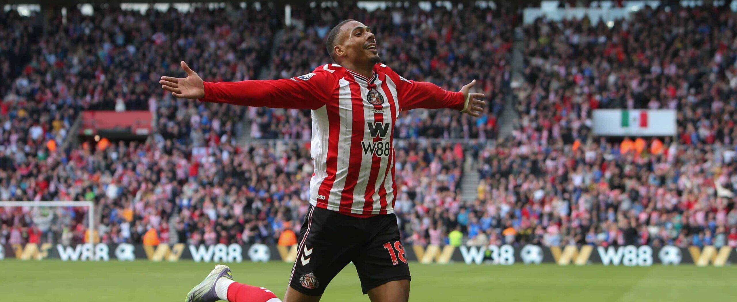 Wilson Isidor in action for Sunderland in 2025