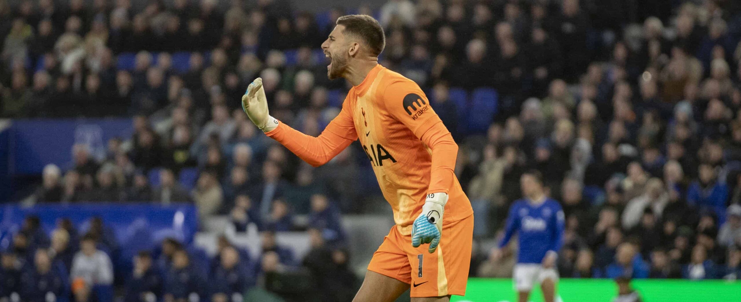 Guglielmo Vicario in action against Everton in 2025