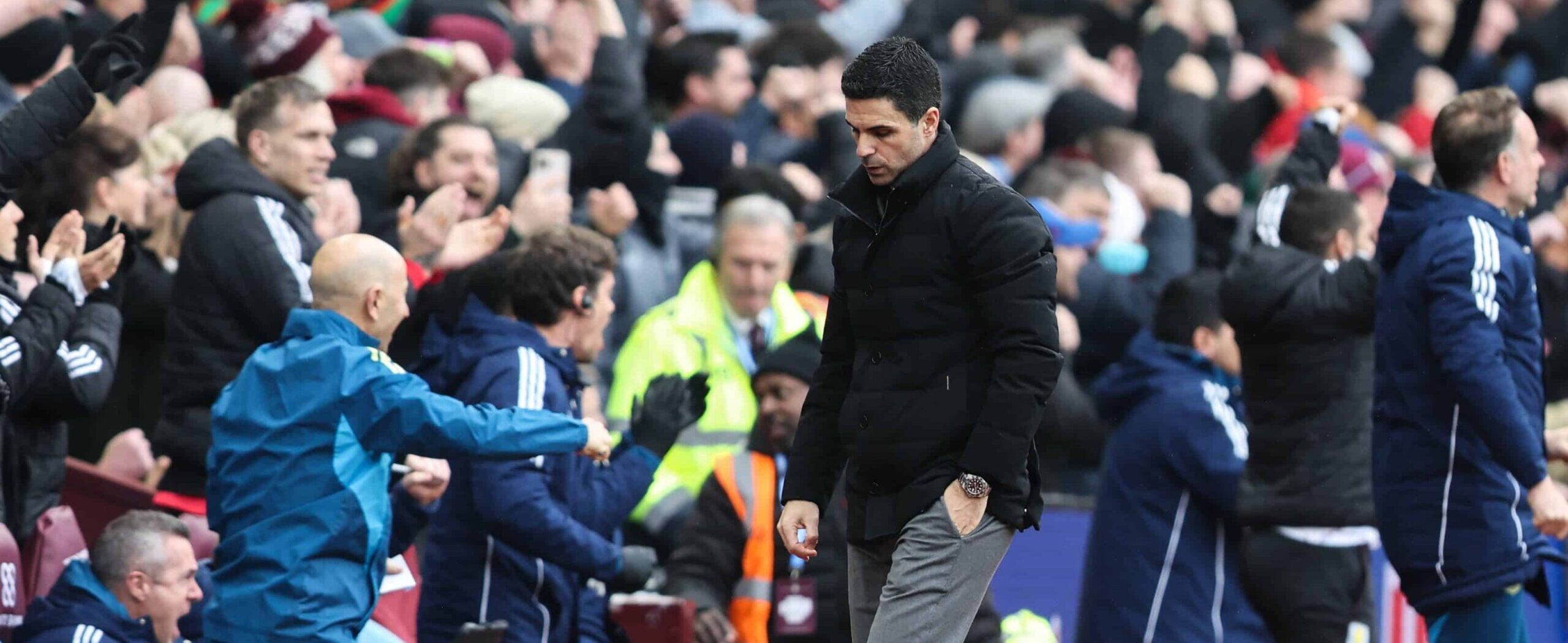 Arteta in action against Aston Villa in 2025