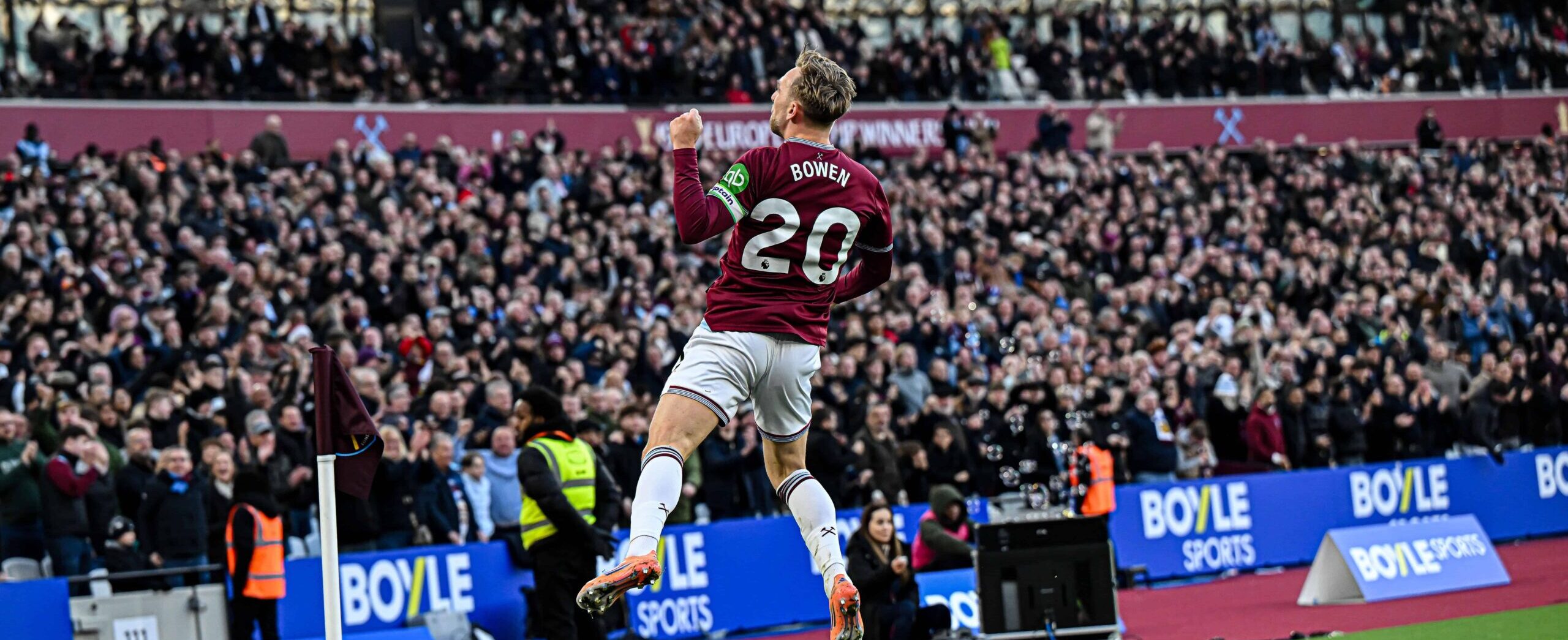 Bowen celebration against ASTON VILLA in the Premier League in 2025