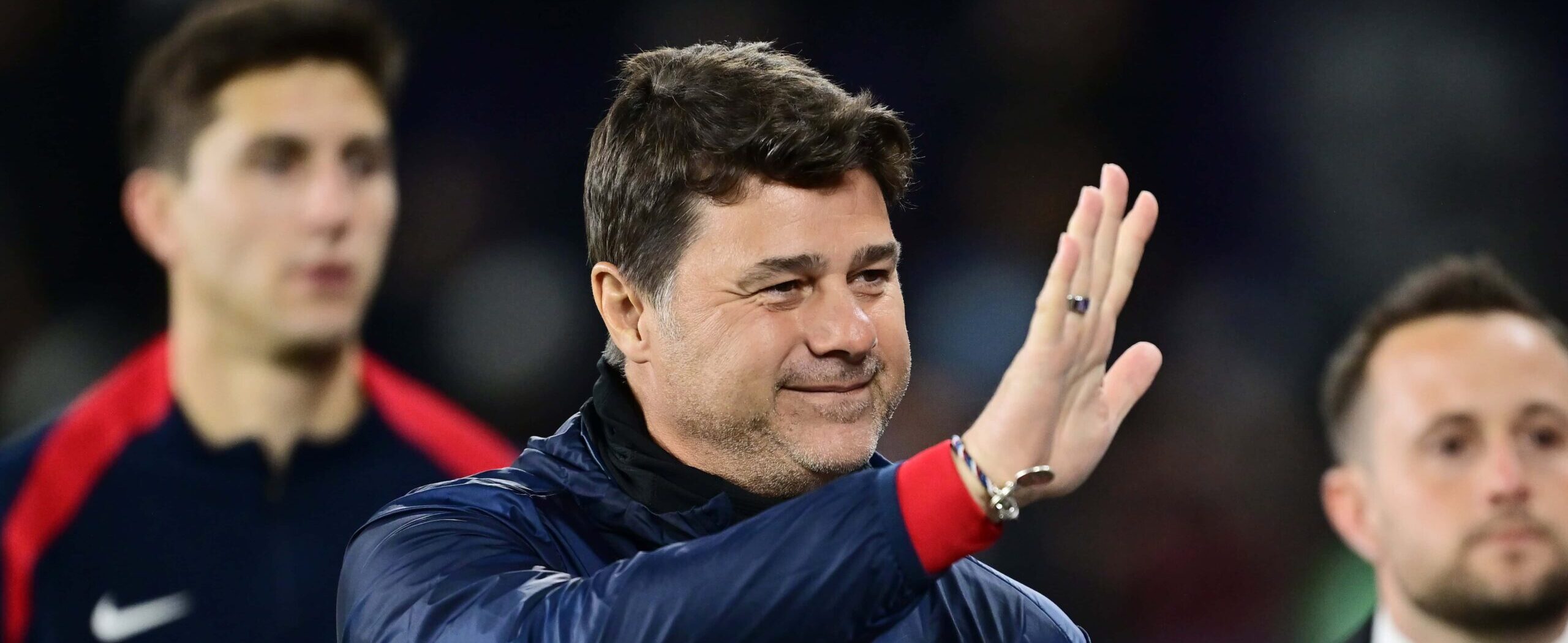 Pochettino waving in 2025 in a USA match