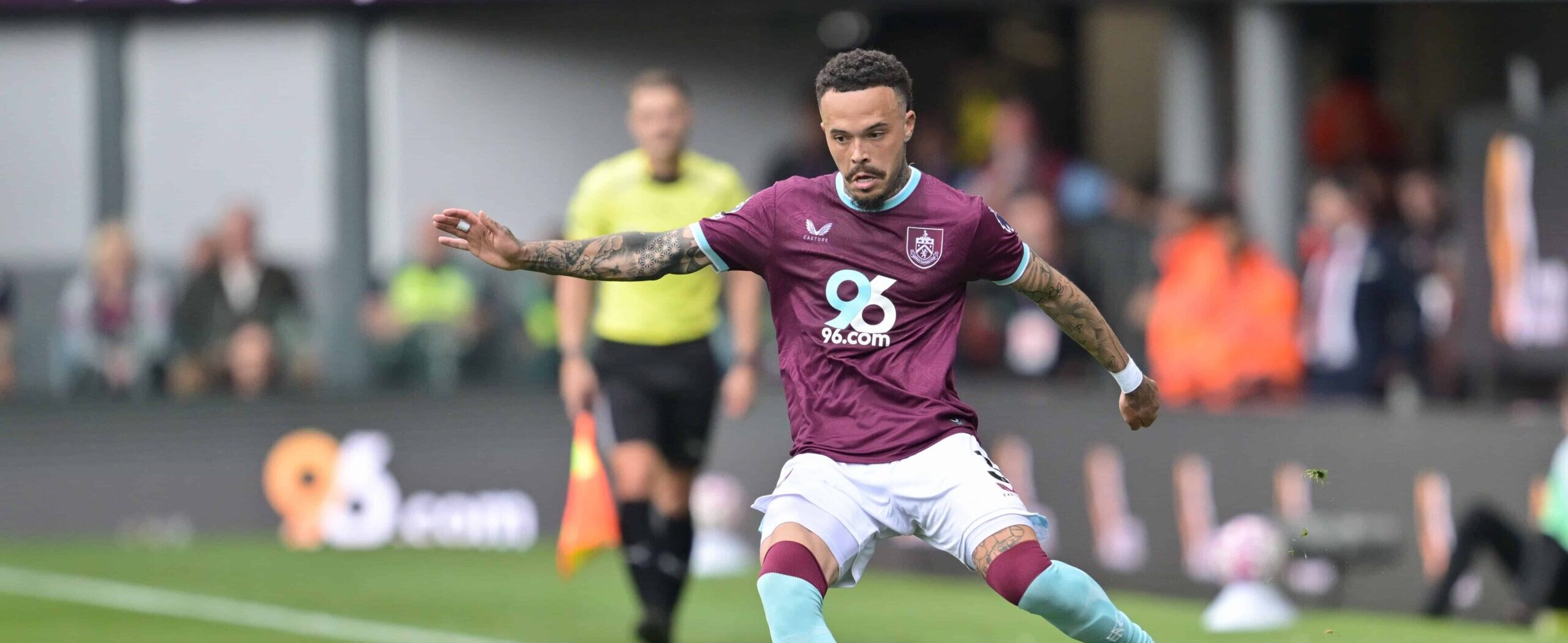 Hartman in action for Burnley in 2025