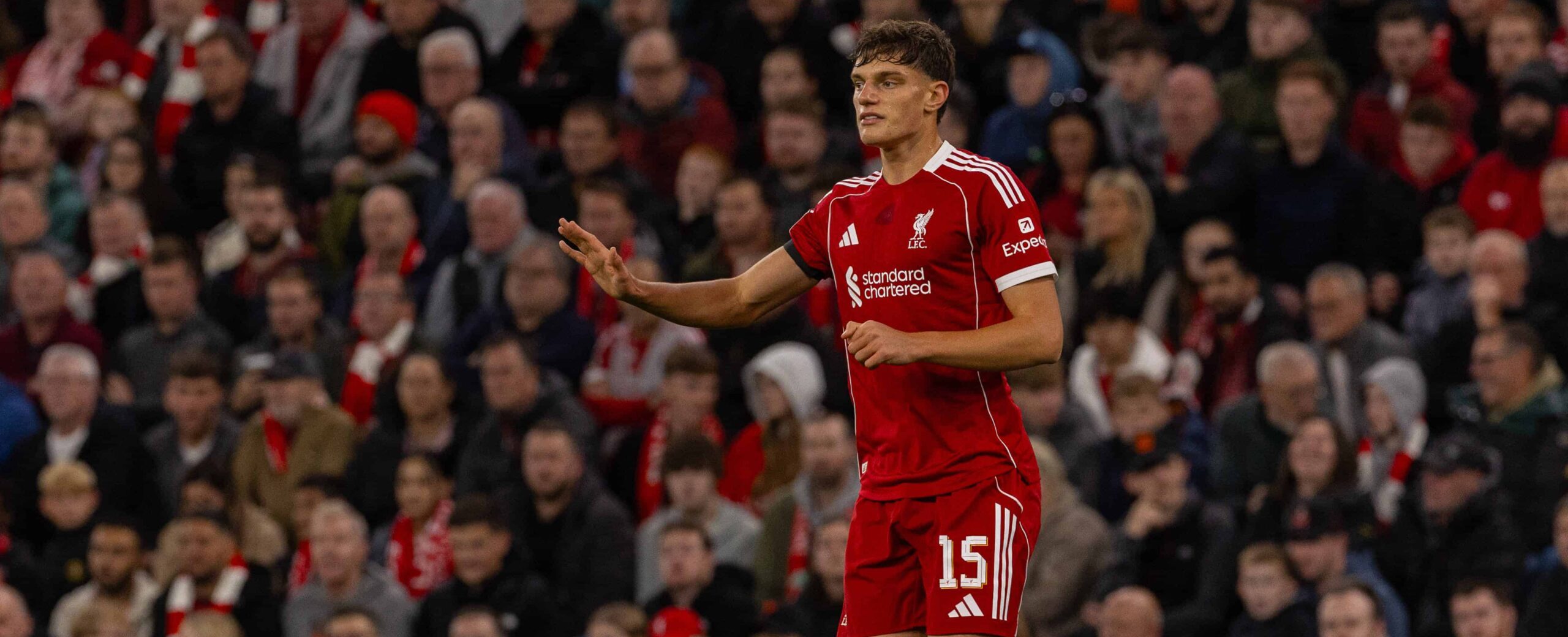 Giovanni Leoni injury and in action for Liverpool in 2025