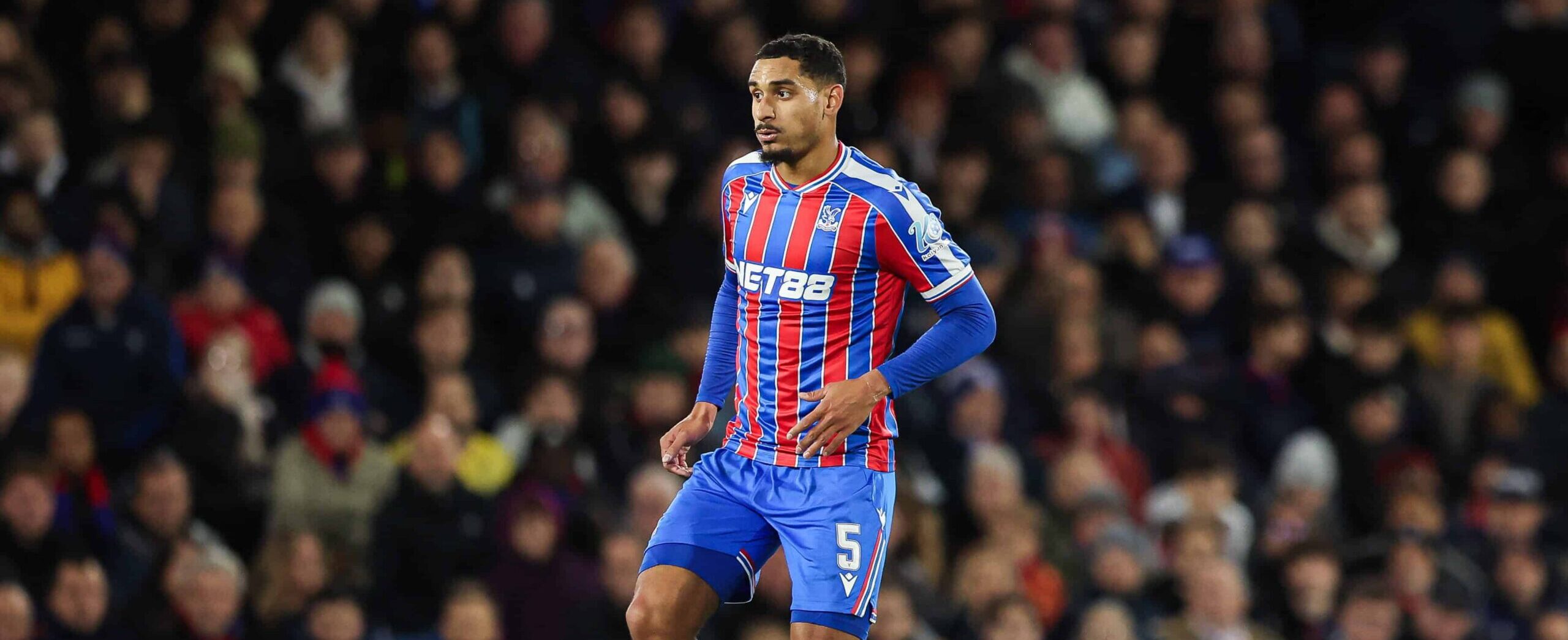 Maxence Lacroix in action for Crystal Palace in 2025