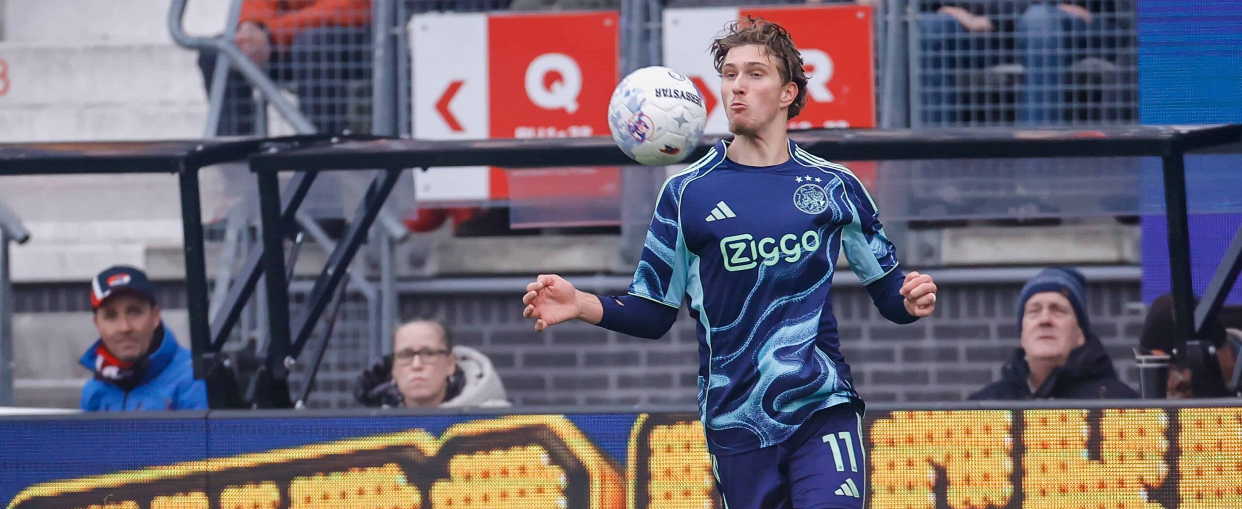 Mika Godts in action for Ajax in 2026