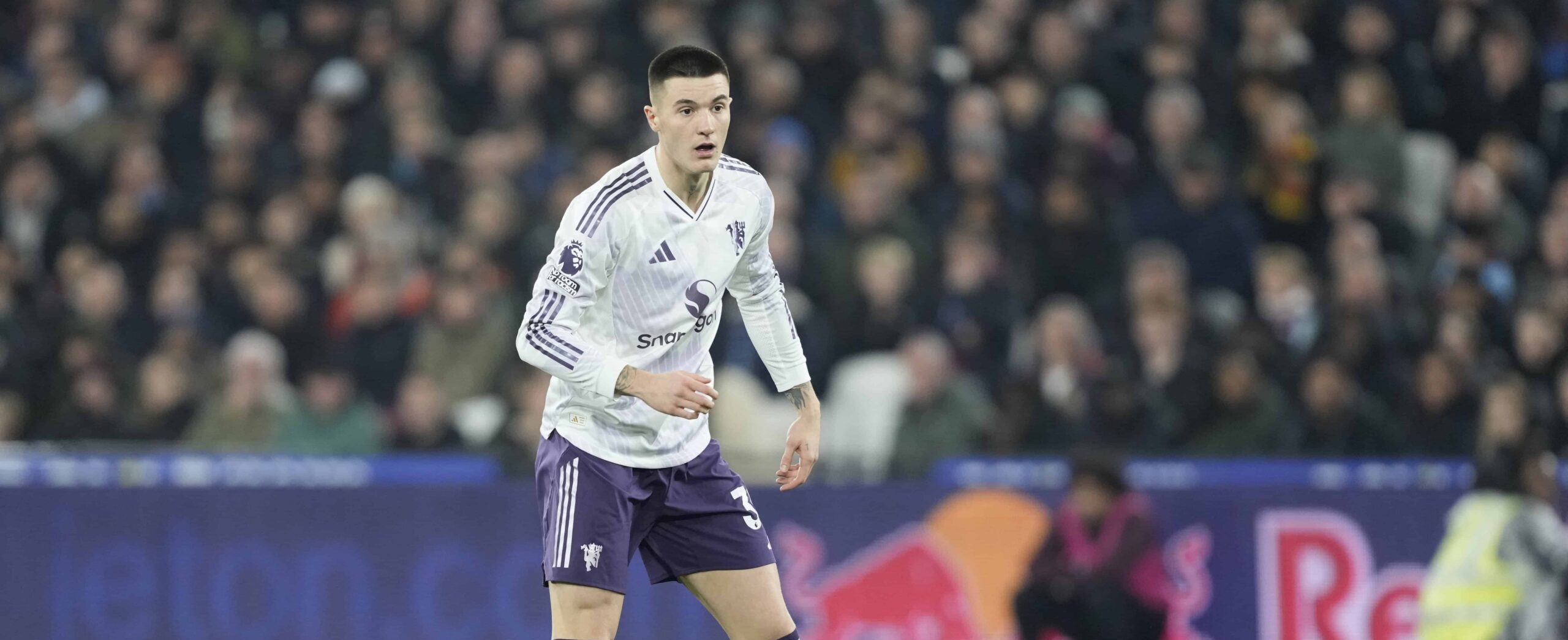 Benjamin Sesko in action against West Ham United in 2026