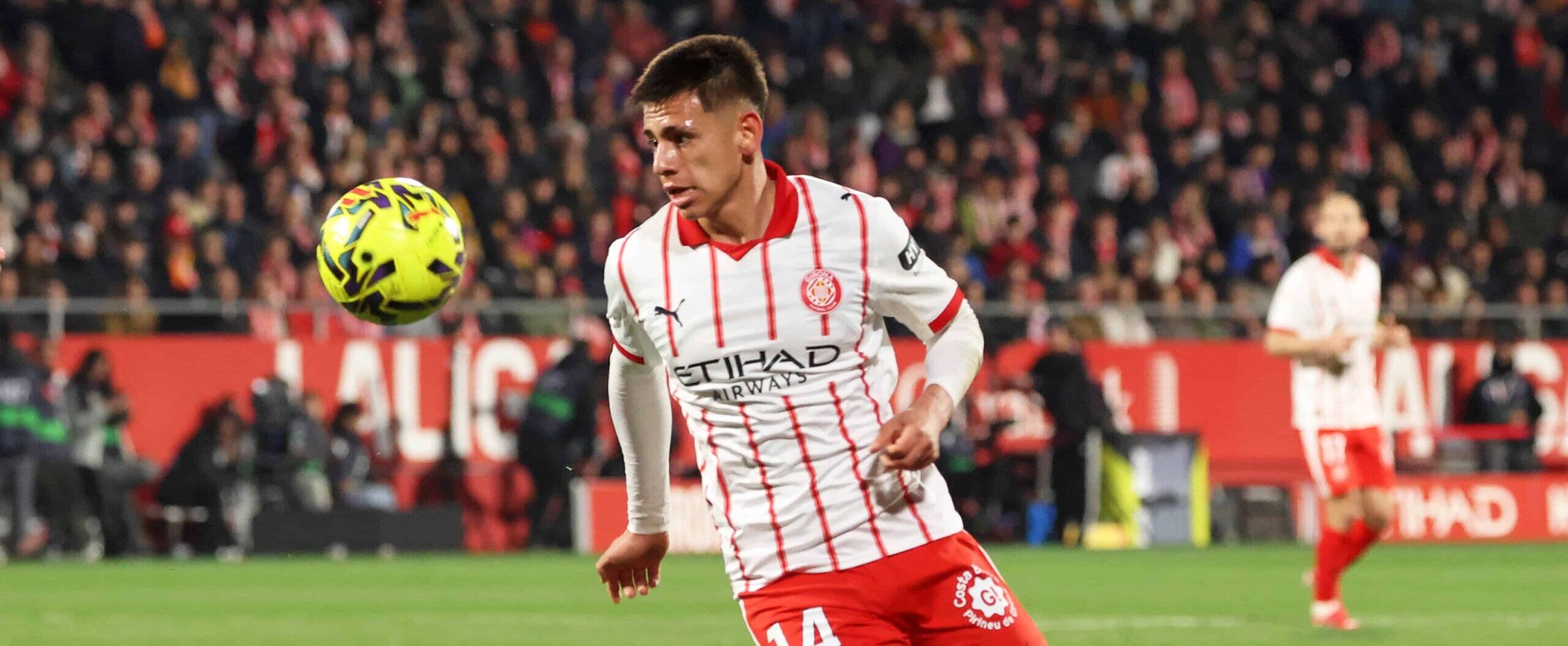 Claudio Echeverri in action for Girona against Barcelona in 2026