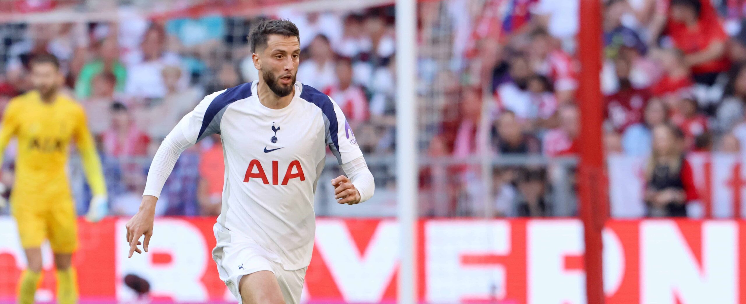 Rodrigo Betancur in action for Spurs in 2025