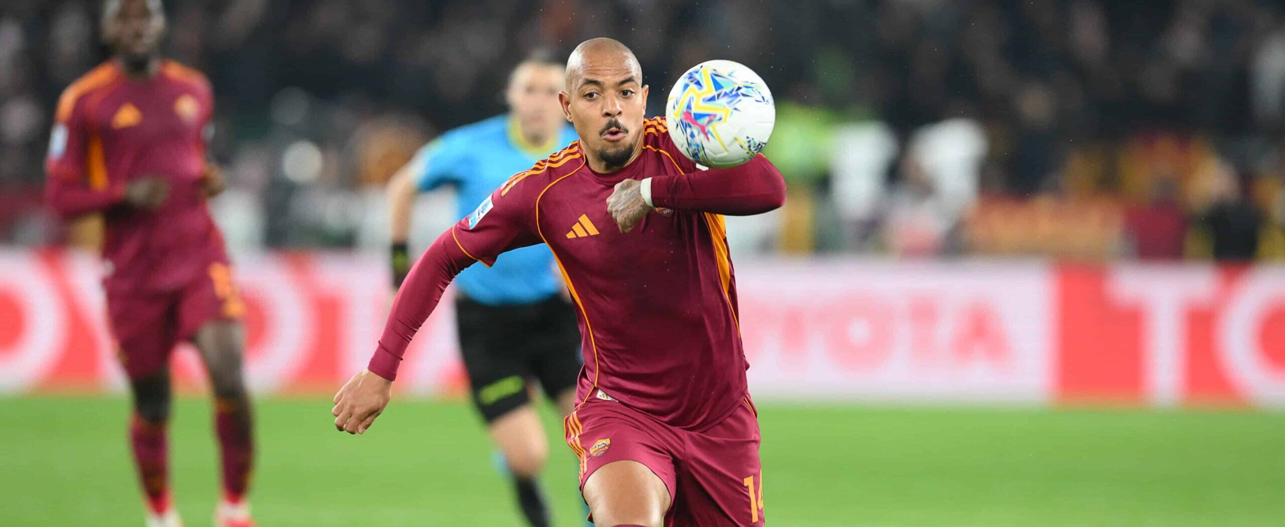 Malen in action for as Roma in 2026