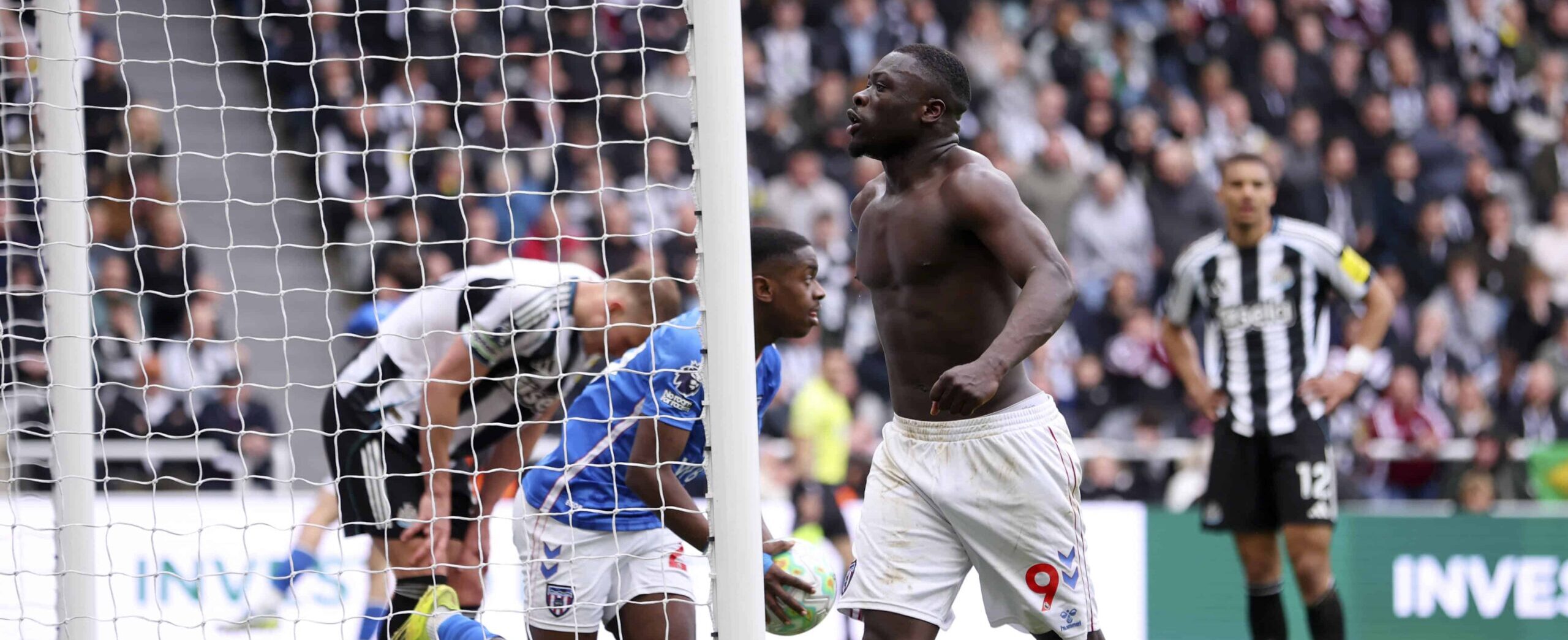 Brian Brobbey in action for Sunderland against Newcastle United, celebrating his goal in 2026