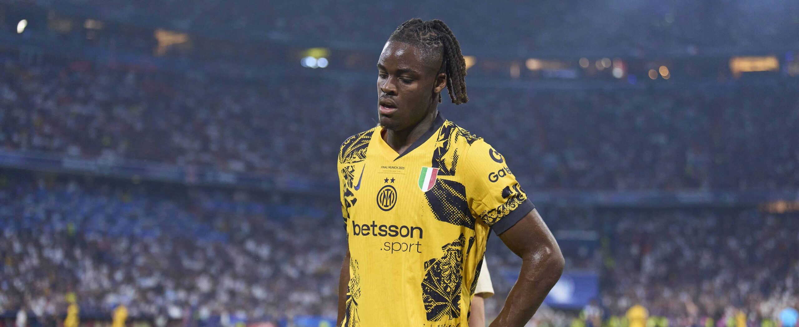 Yann Bisseck in action for Inter in 2025