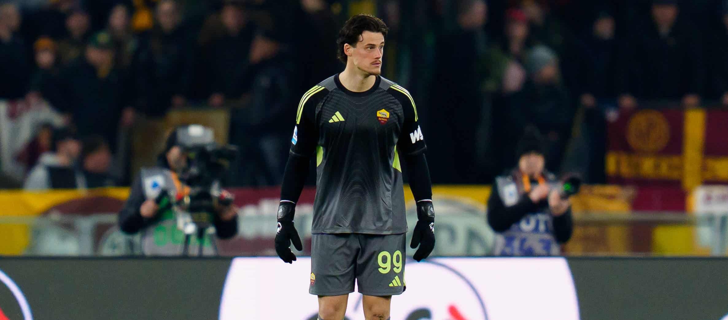 Mile Svilar in action for as Roma in 2026