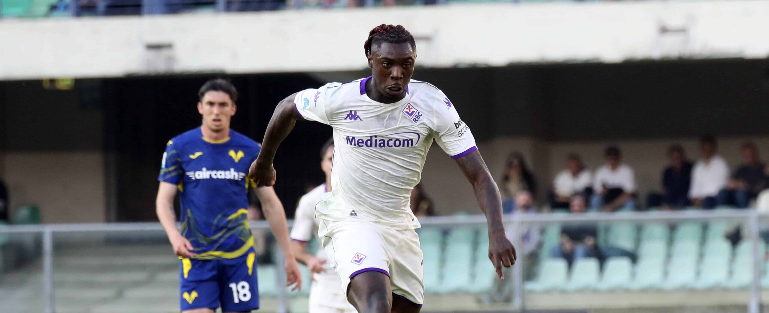 Moise Kean in action for Fiorentina in 2026
