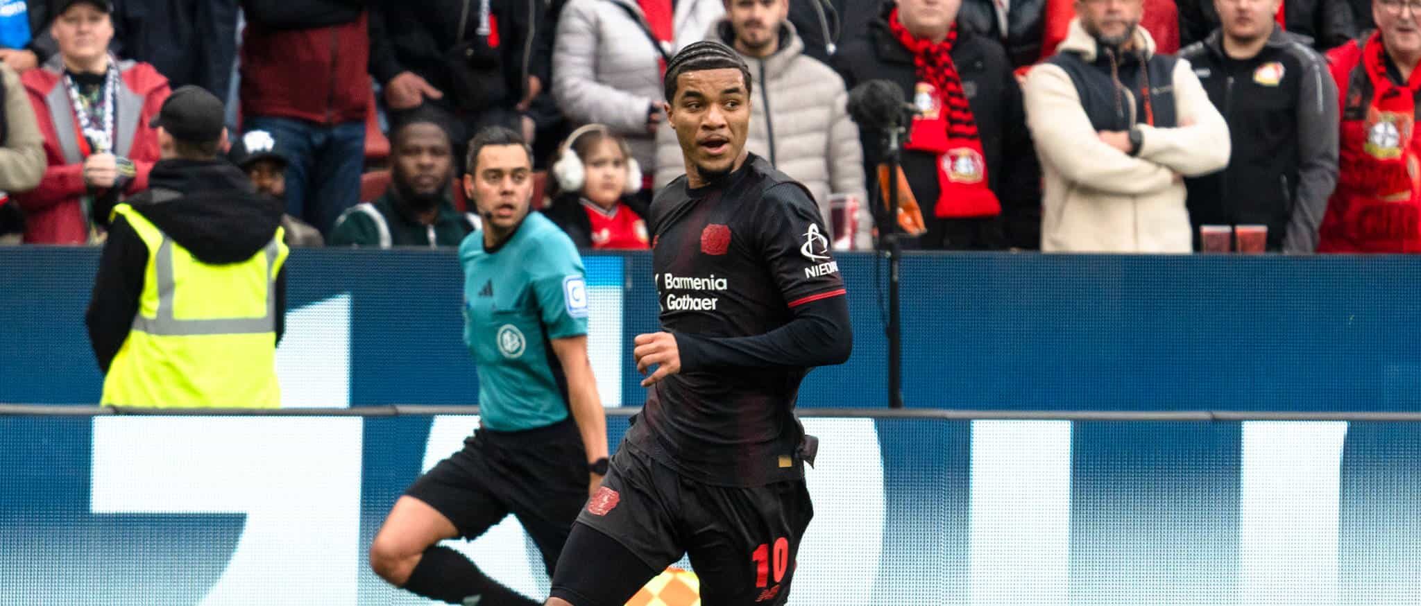 Malik Tillman in action for Leverkusen in 2026