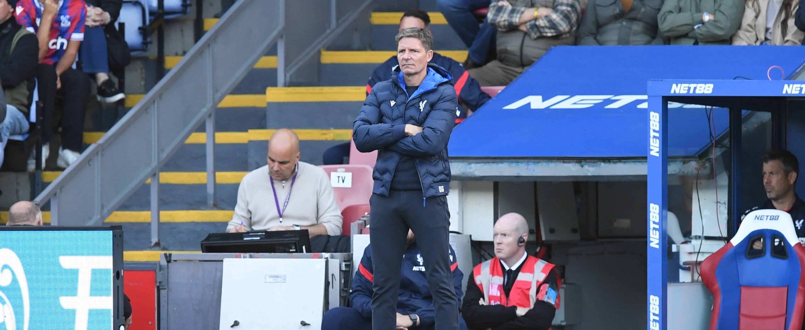Oliver Glasner in action for Crystal Palace in 2025