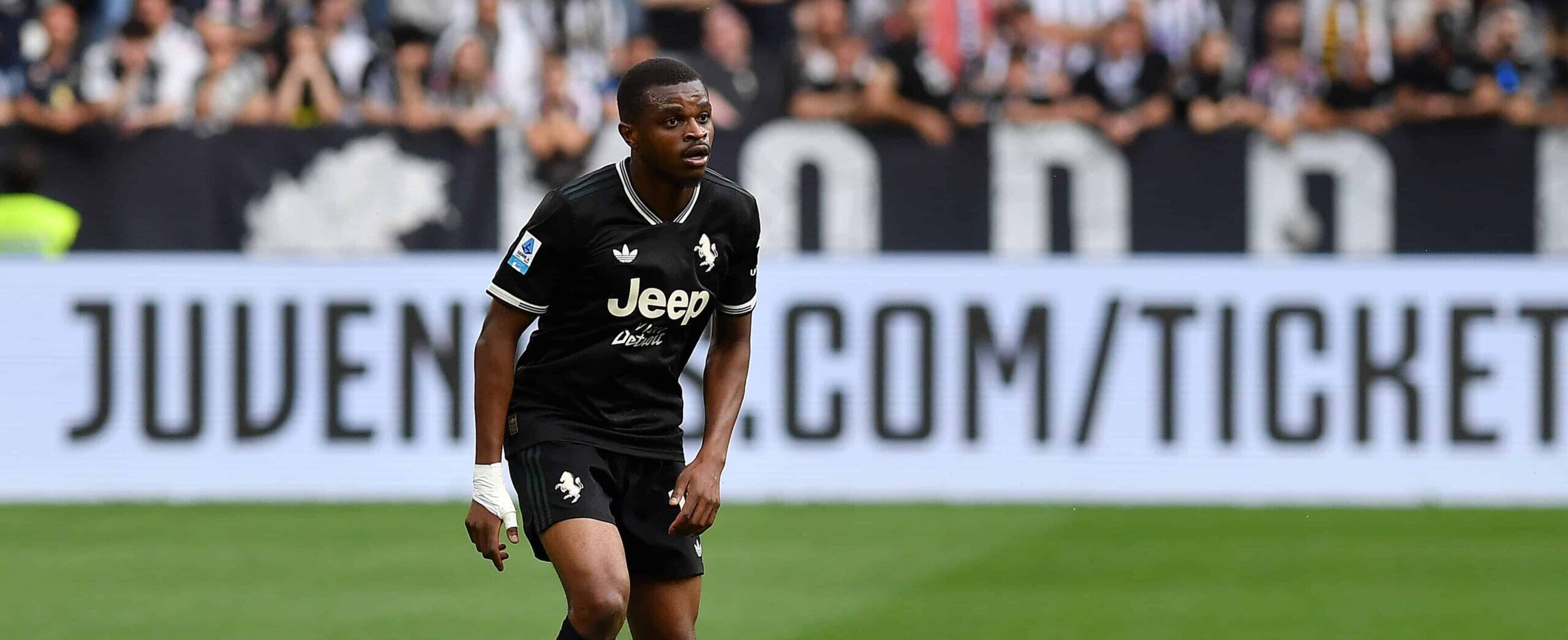 Pierre Kalulu in action for Juventus in 2026