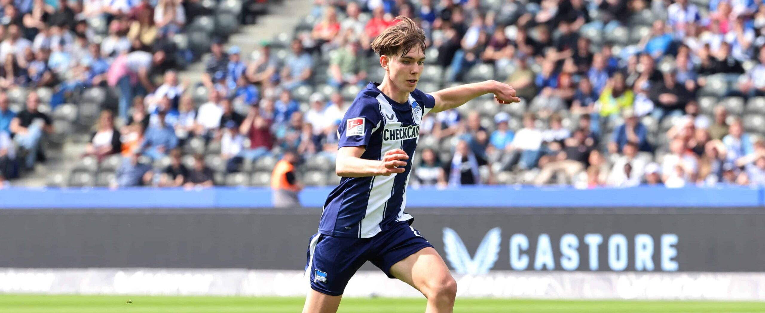 Kennet Eichhorn in action for Hertha 2026