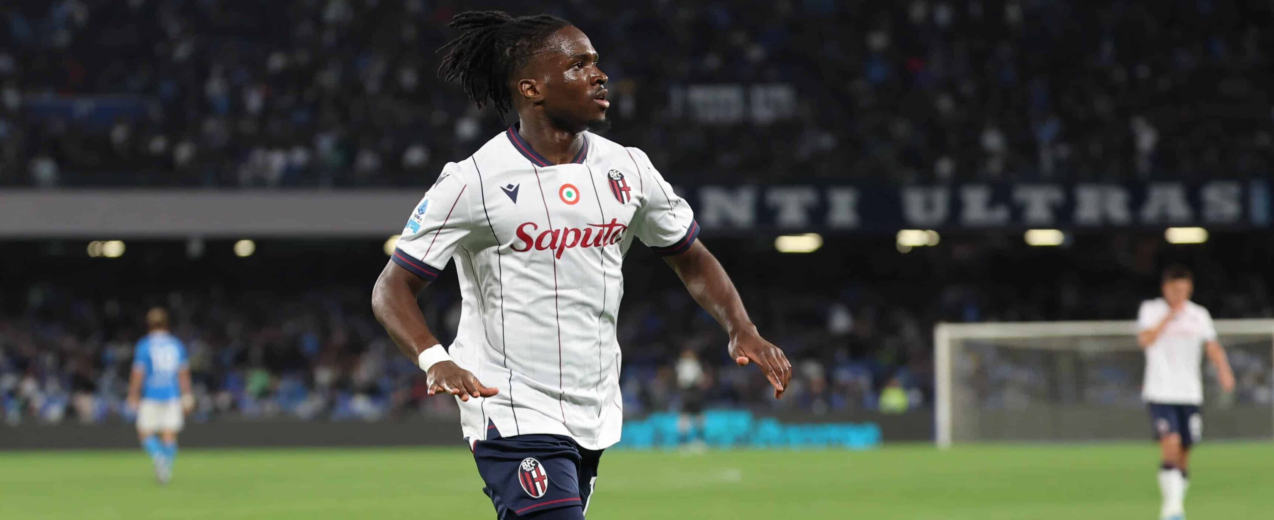 Jonathan Rowe in action for Bologna in 2026