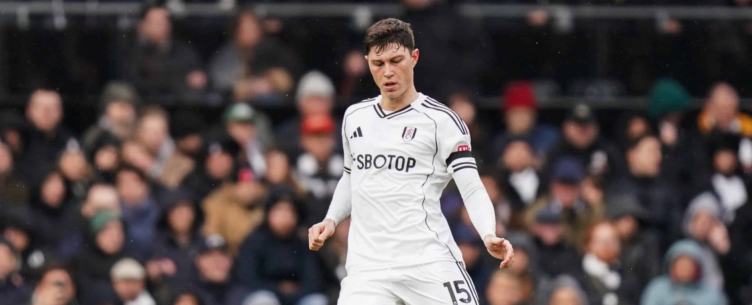 Jorge Cuenca in action for Fulham in 2026