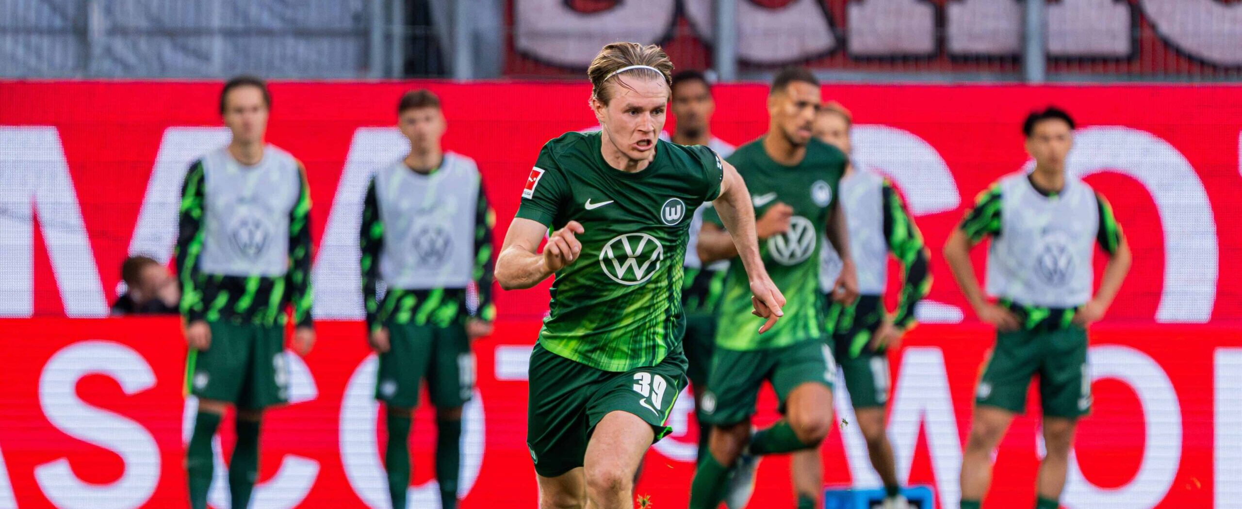 Patrick Wimmer in action for Wolfsburg