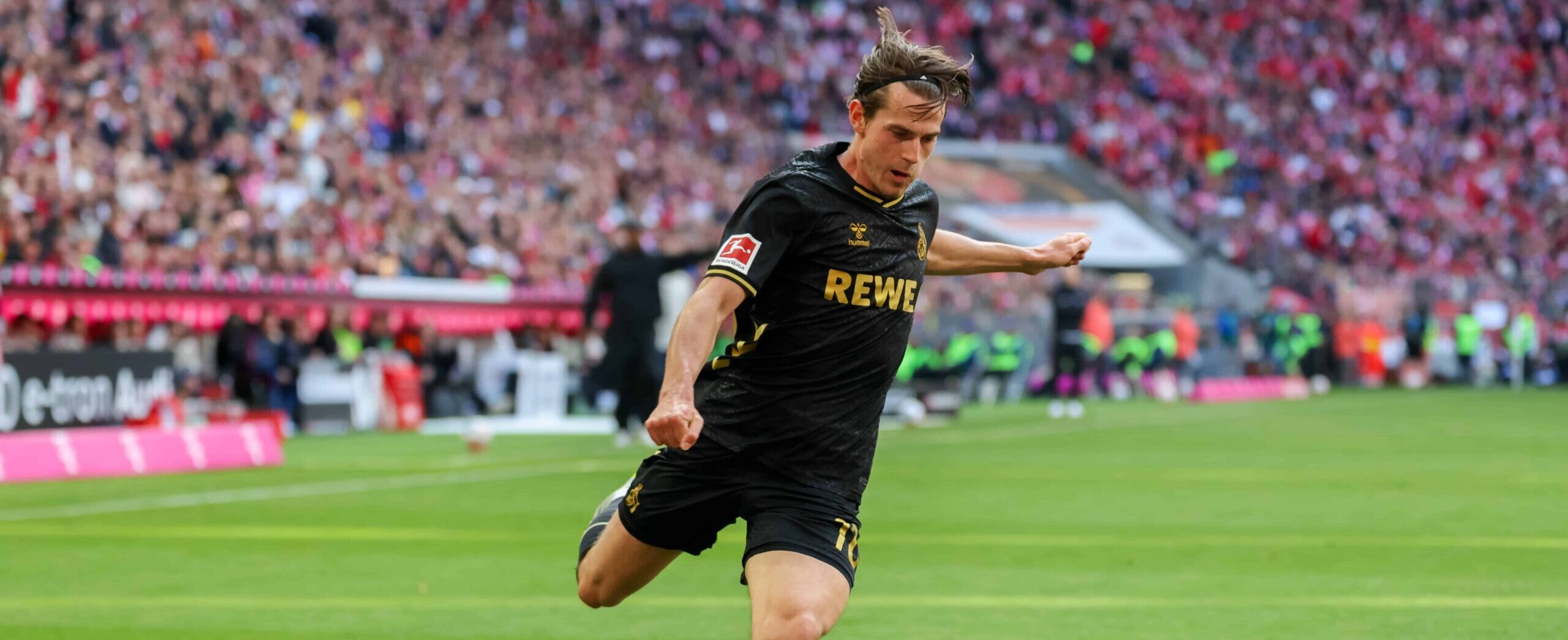 Jakub Kaminski in action for Koln in 2026