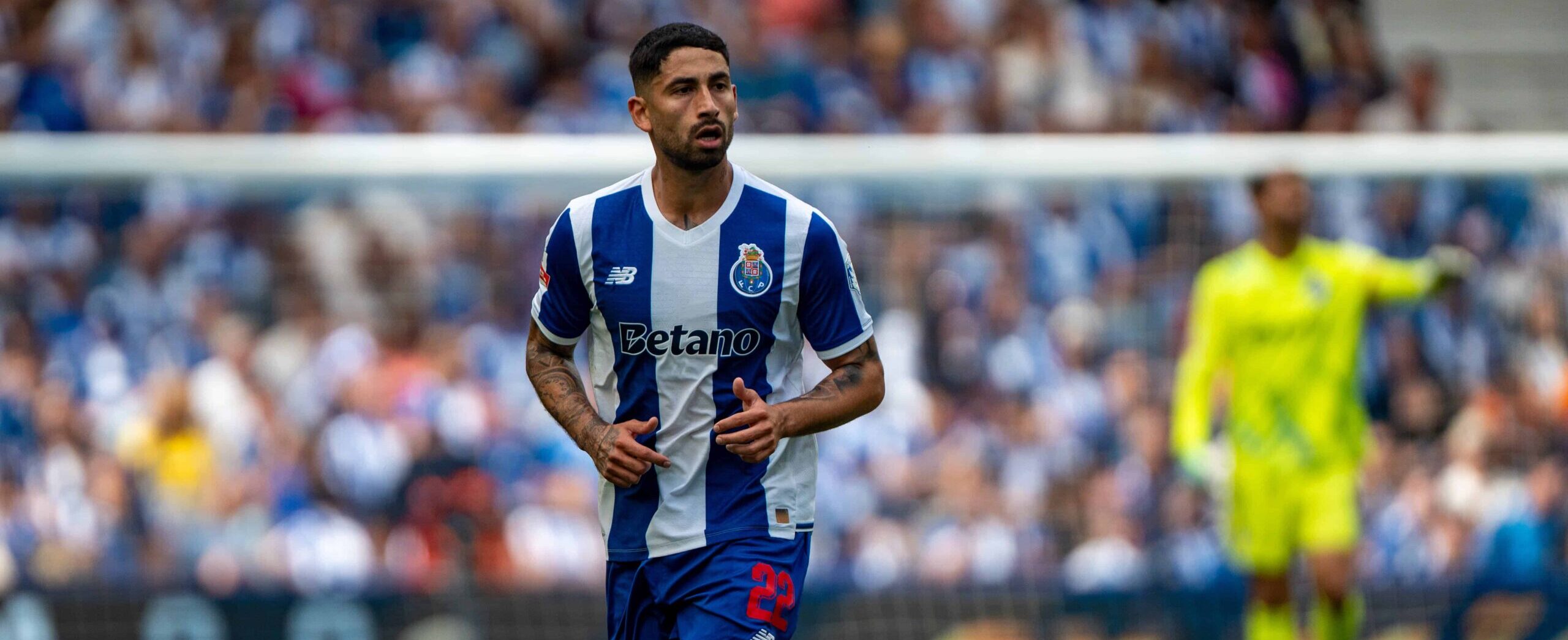 Alan Varela in action for Porto in 2026