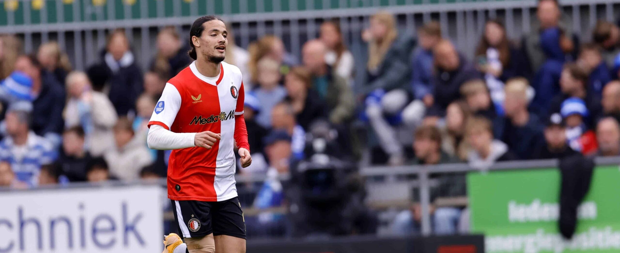 Anis Hadj Moussa in action for Feyenoord in 2026