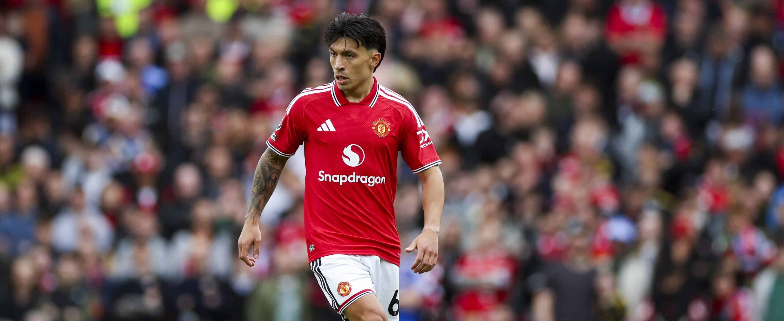 Lisandro Martinez in action for Manchester United in 2026