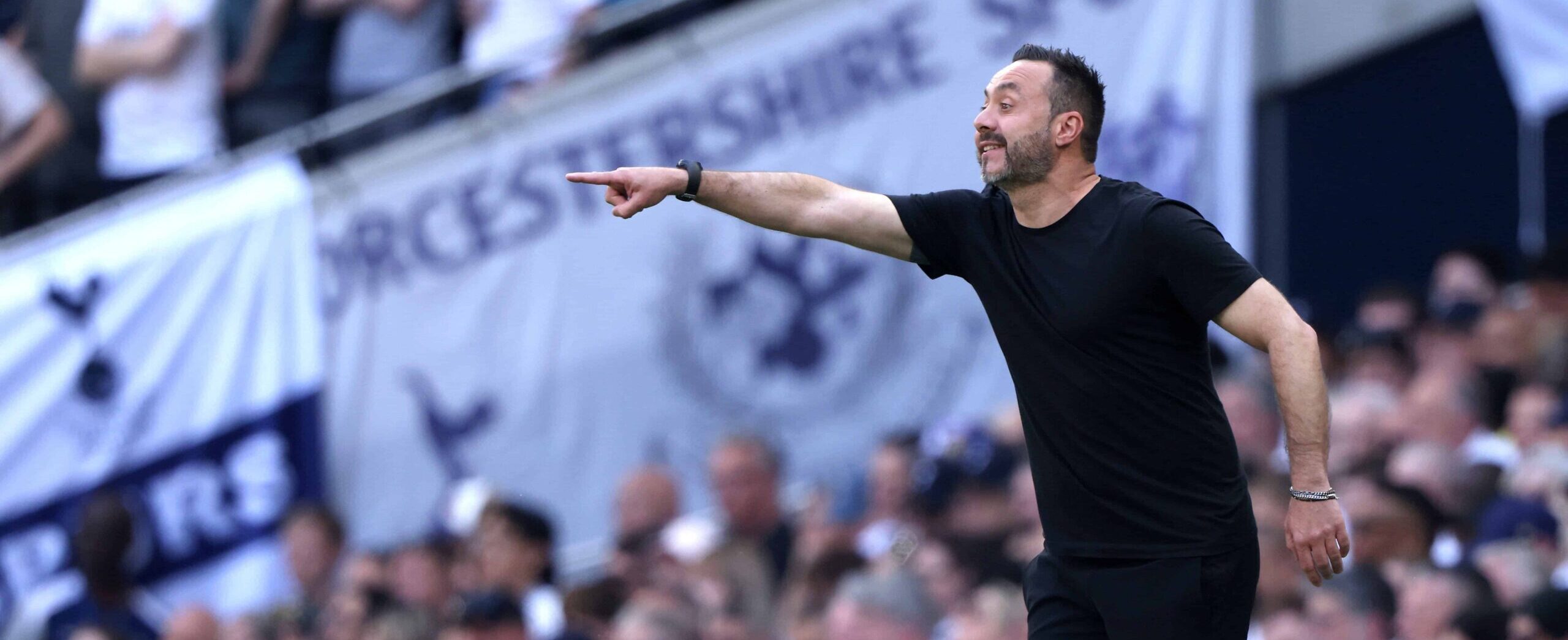Roberto de Zerbi in action for Spurs in 2026