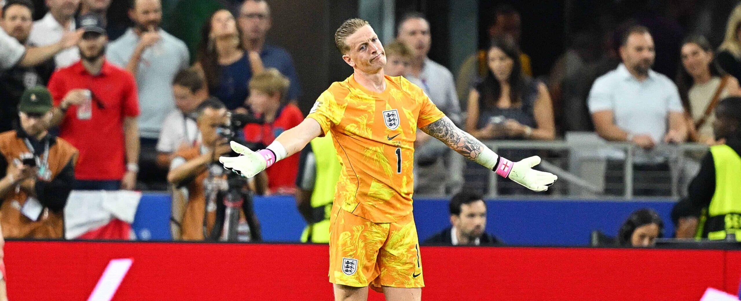 Jordan Pickford in action for England in 2026 World Cup