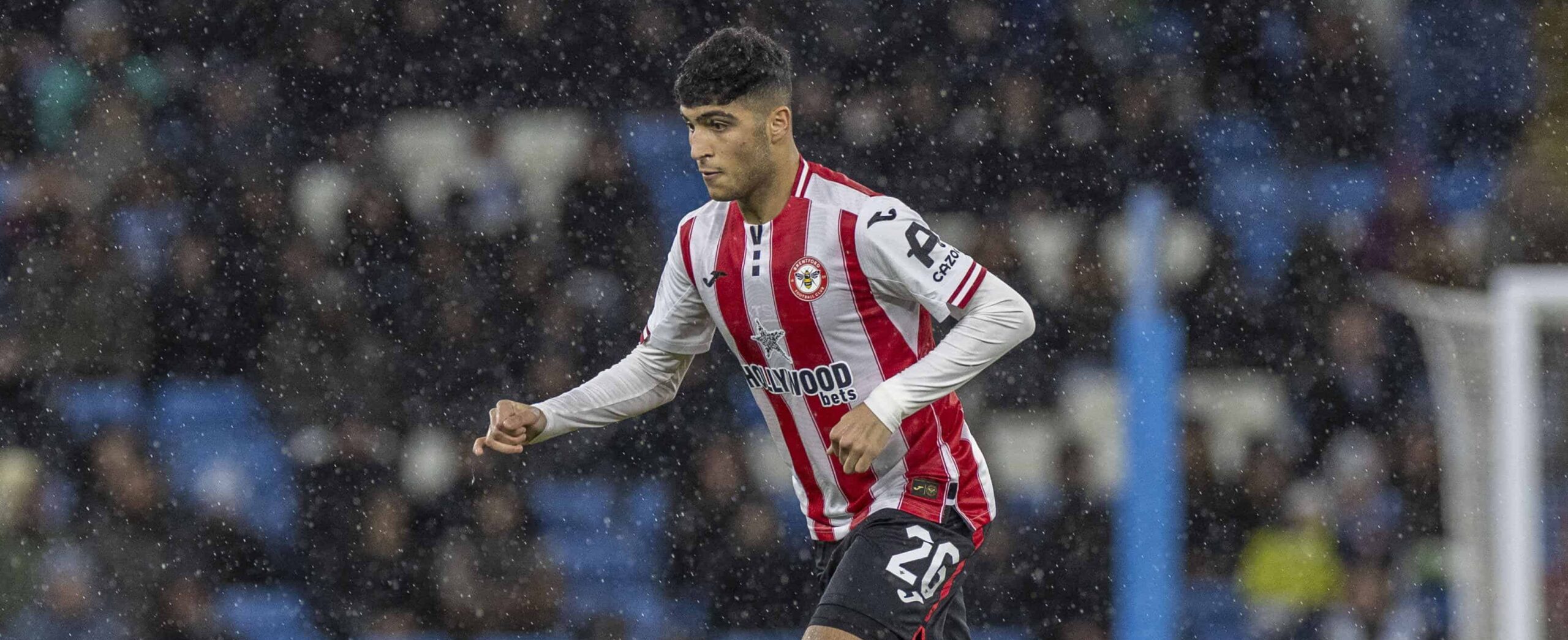 Yunus Emre Konak in action for Brentford in 2026