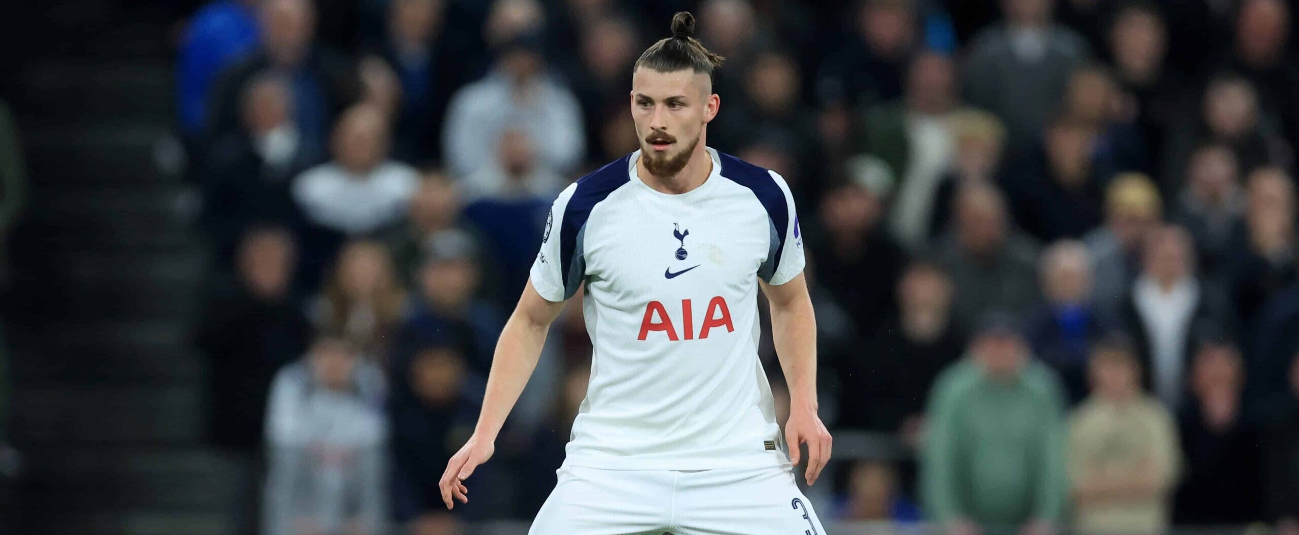 Radu Dragusin in action for Spurs in 2026