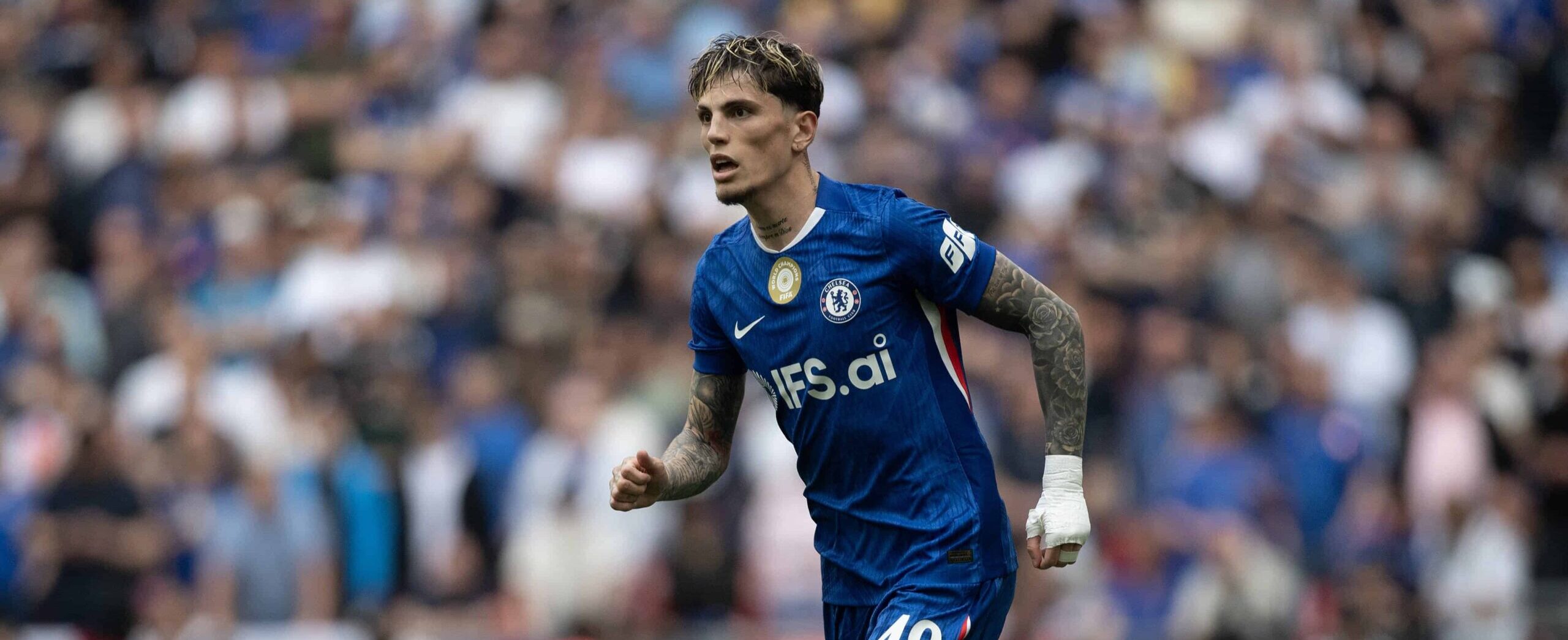 Alejandro Garnacho in action for Chelsea in 2026