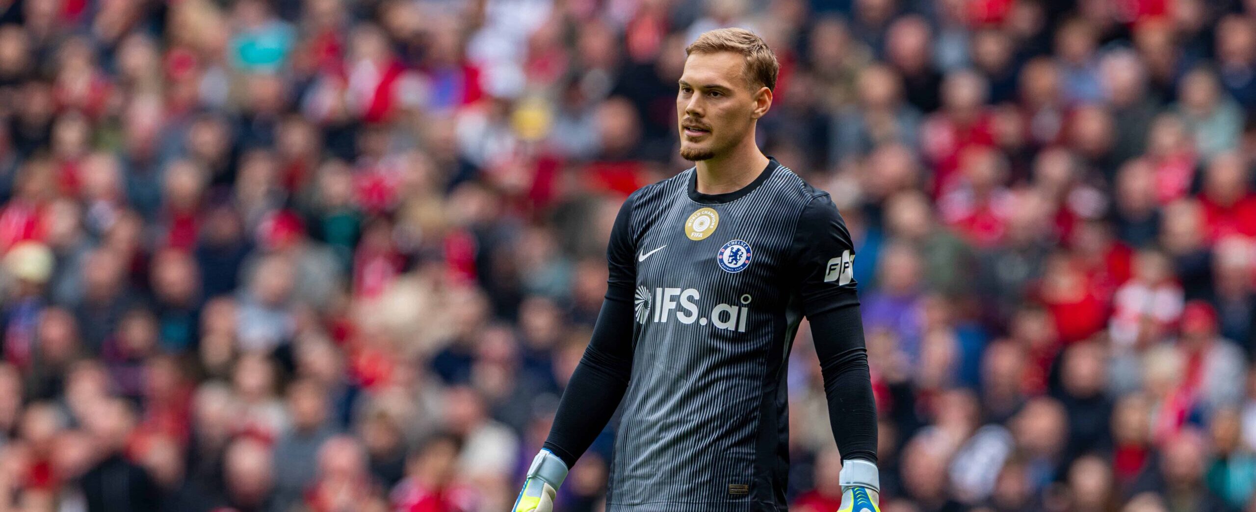 Filip Jörgensen in action for Chelsea in 2026