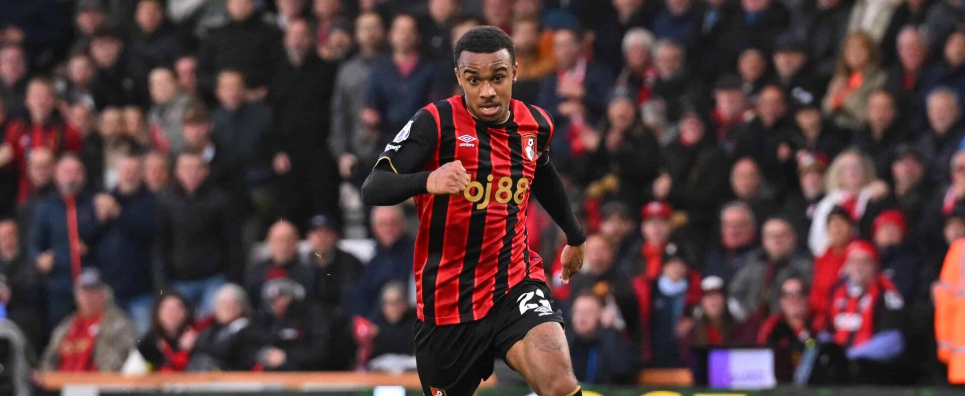 Bournemouth star Eli Junior Kroupi suffers major injury blow ...