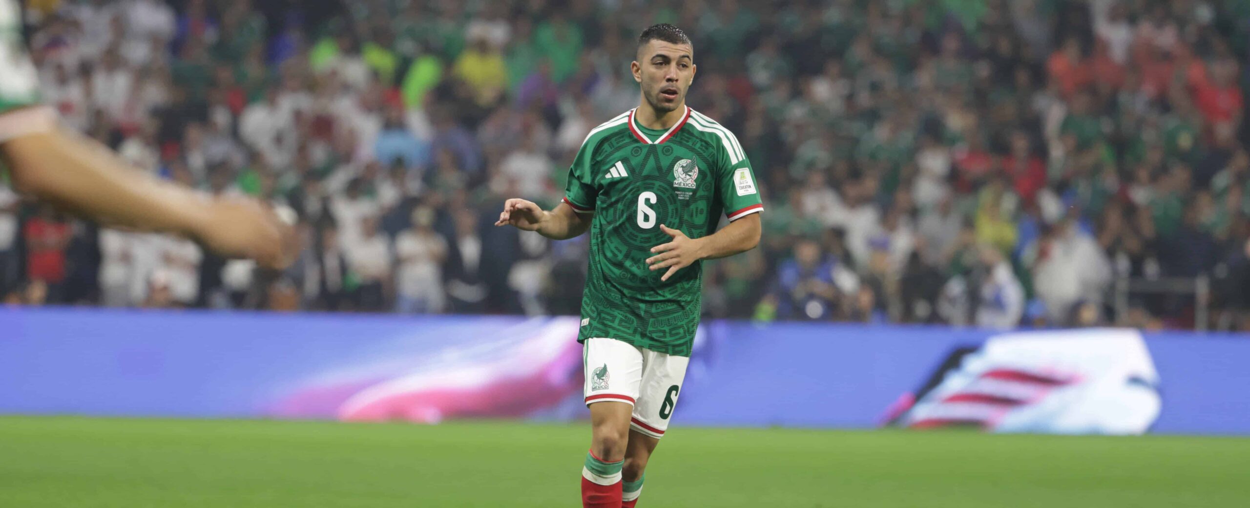 Erik Lira in action for Mexico against England at the World Cup 2026