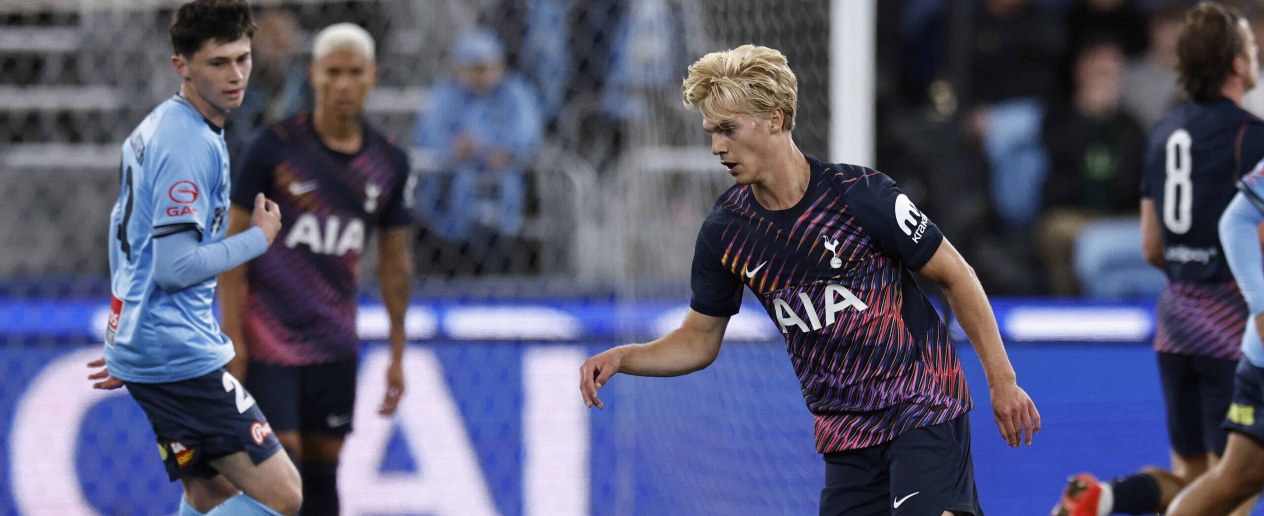 Lucas Bergval in action for Spurs friendly in 2026