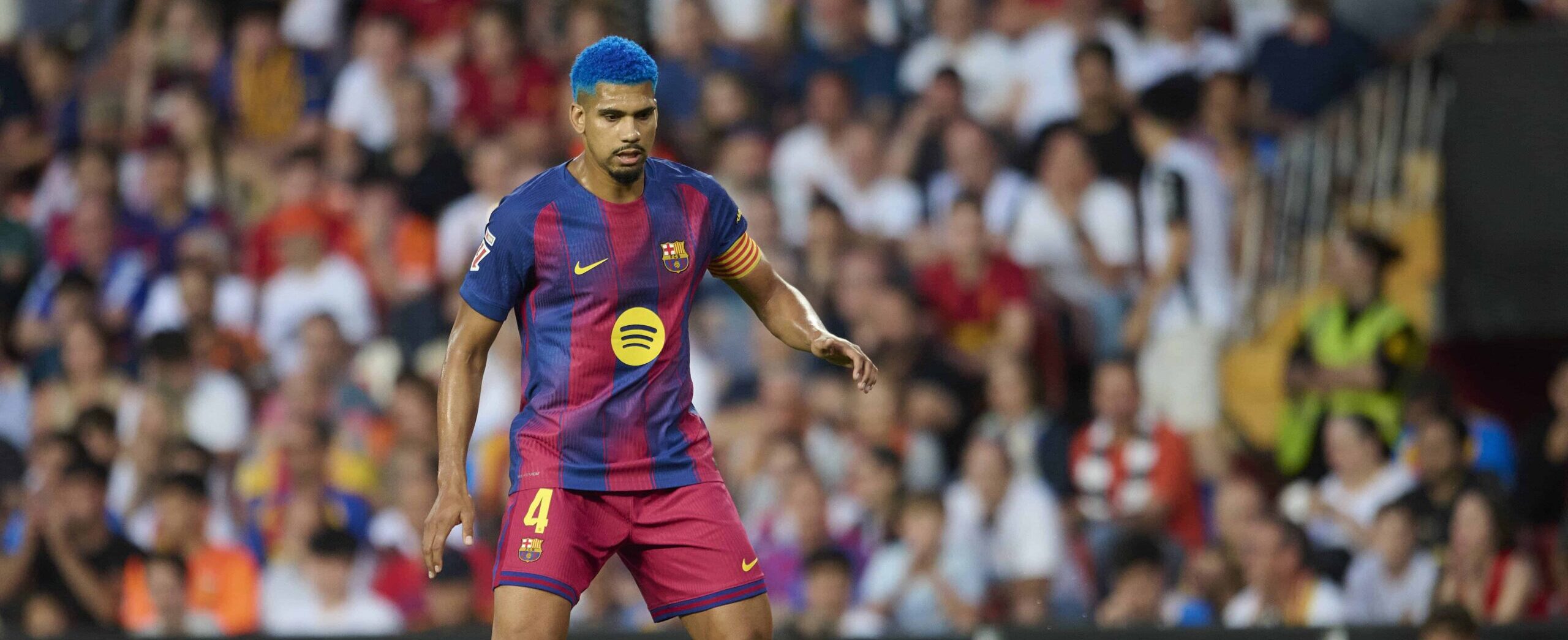 Ronald Araujo in action for Barcelona in 2026