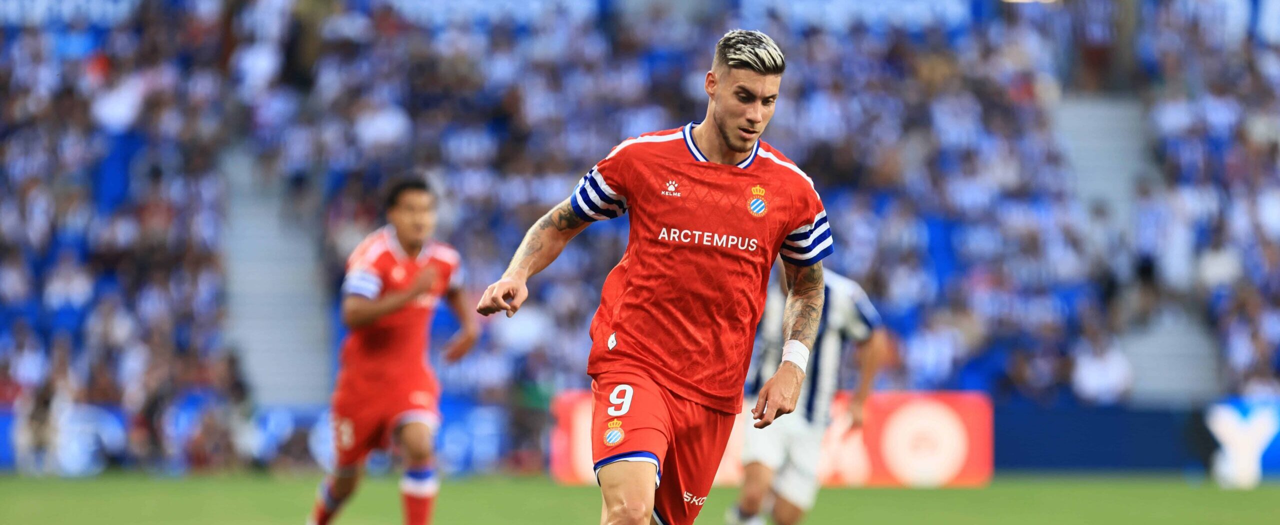 Roberto Fernandez in action for Espanyol in 2026