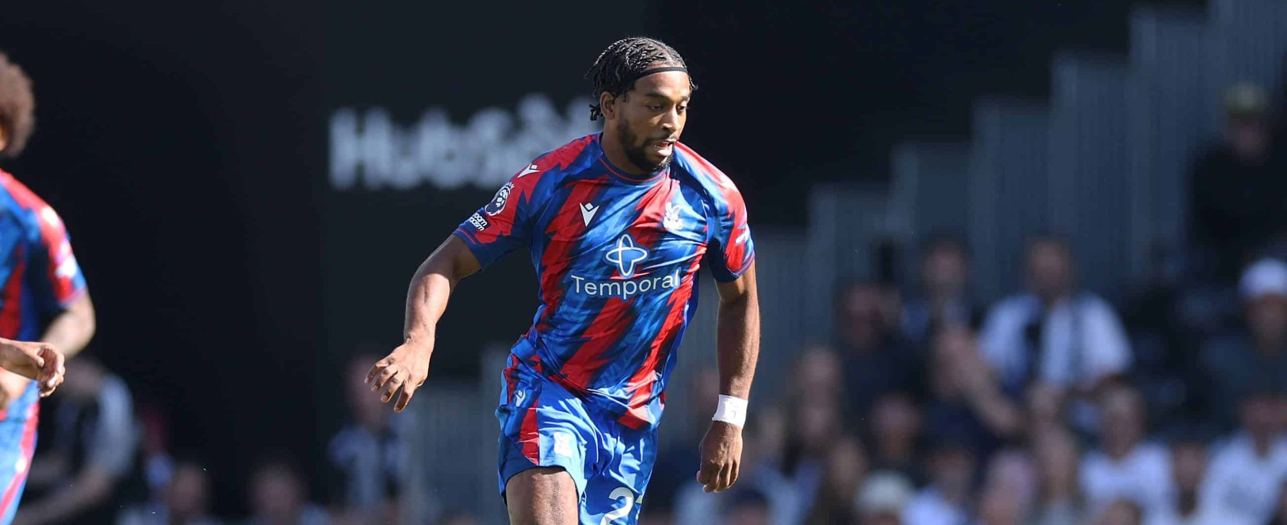 Quinten Timber in action for Crystal Palace in 2026
