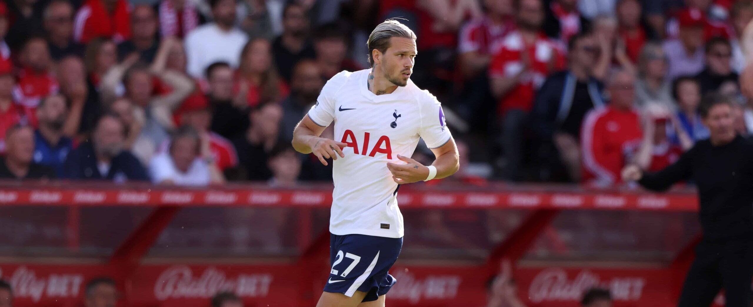 Mykhailo Mudryk in action for Tottenham in 2026