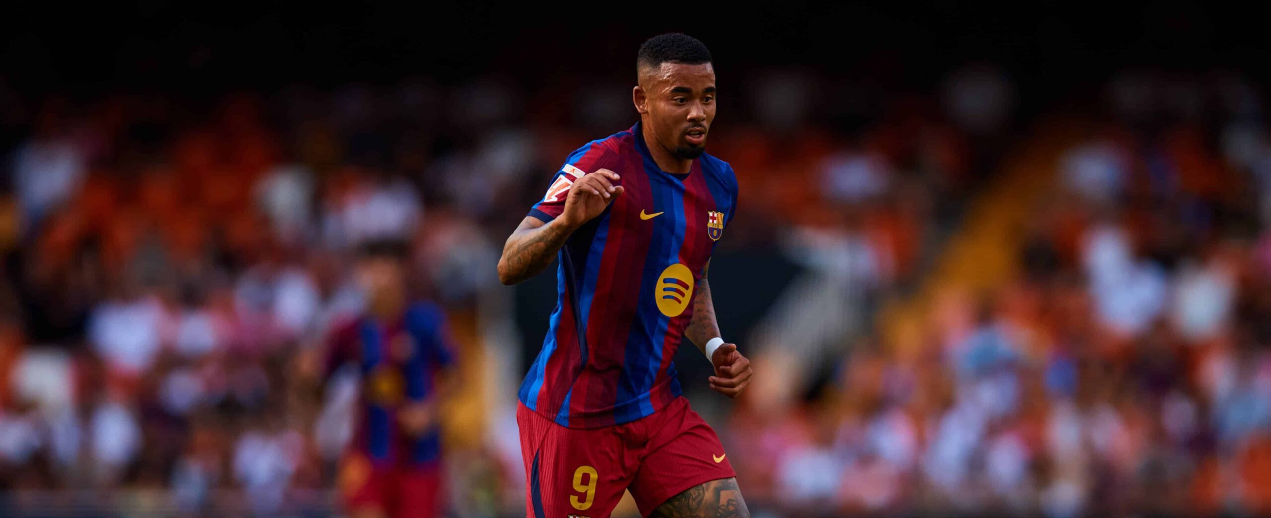Gabriel Jesus in action for Barcelona in 2026
