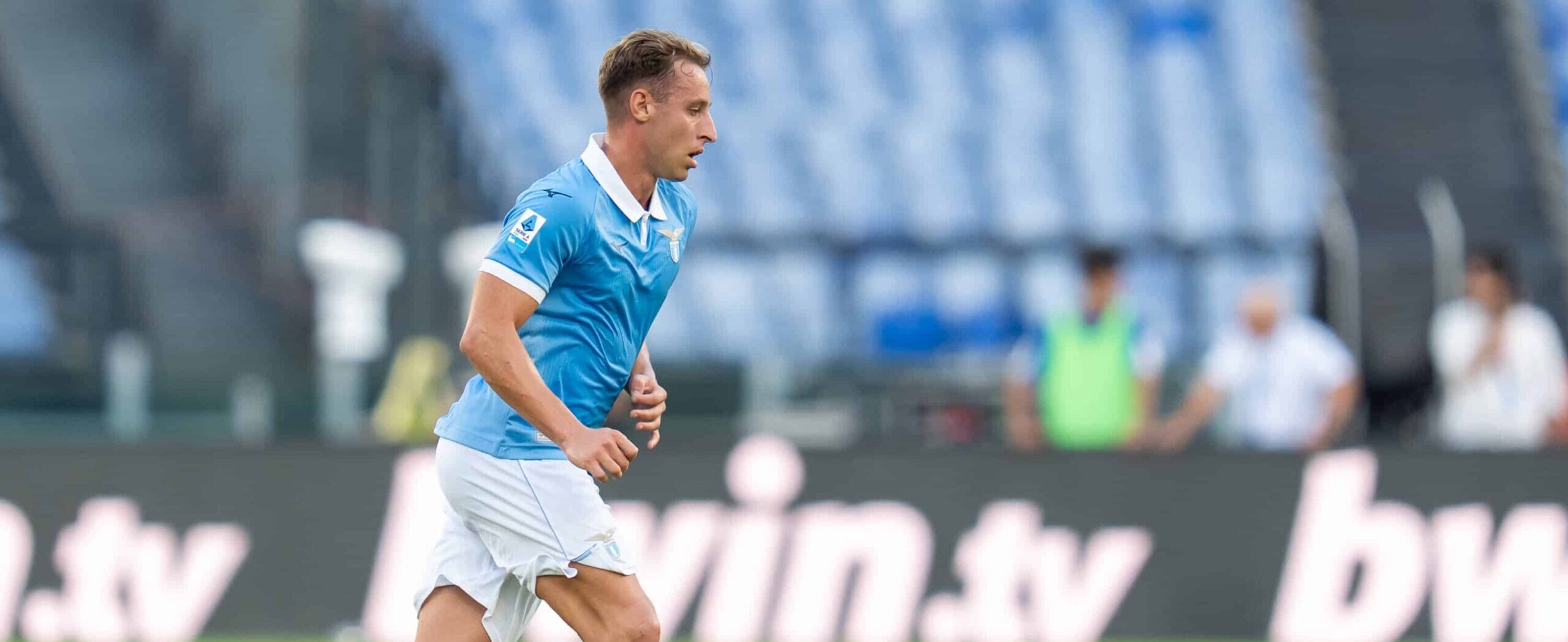 Davide Frattesi in action for Lazio in 2026